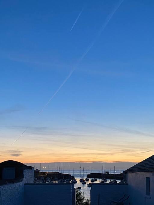 Aberaeron Island House - Panoramic Harbour Views Villa Exterior photo